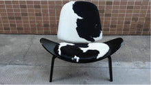 Load image into Gallery viewer, Tripod Plywood Modern Lounge Chair Cowhide Upholstery Living Room Furniture Modern Hans Wegner Leather Shell Chair Design Seat
